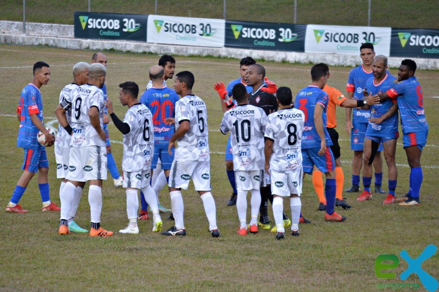 Arrastão/Celebridades e Paranaíba fazem grande jogo na primeira partida da final da Copa Amapar.
