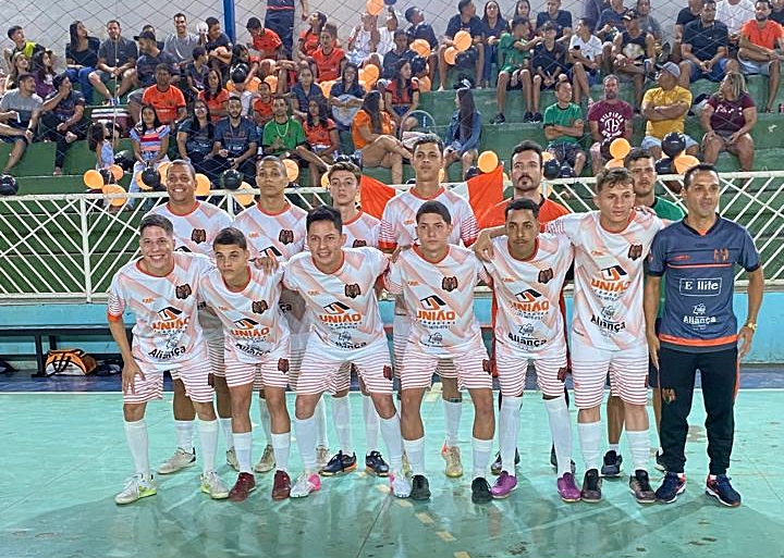 Canaã FC é o grande campeão do municipal de Futsal de Unaí.